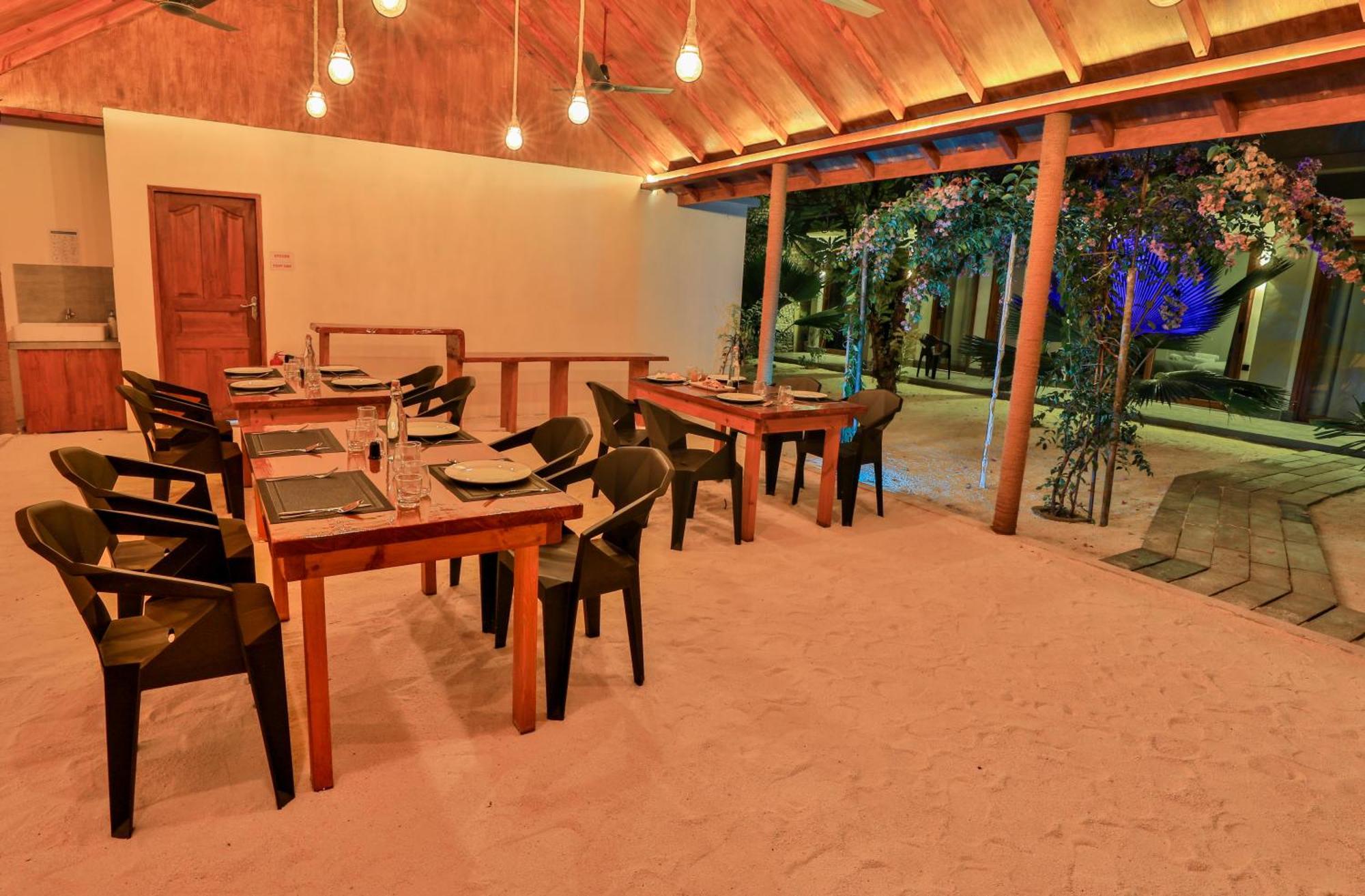 Sunny Breeze View Otel Hangnaameedhoo Dış mekan fotoğraf
